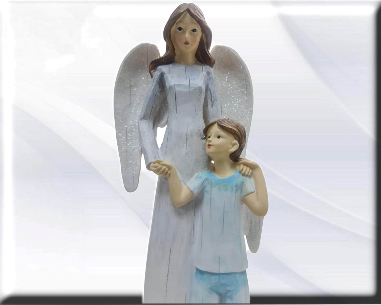 Ángel de la guarda, vírgenes y santos católicos
