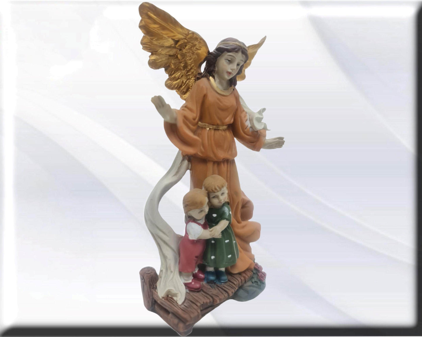 Ángel de la guarda, vírgenes y santos católicos