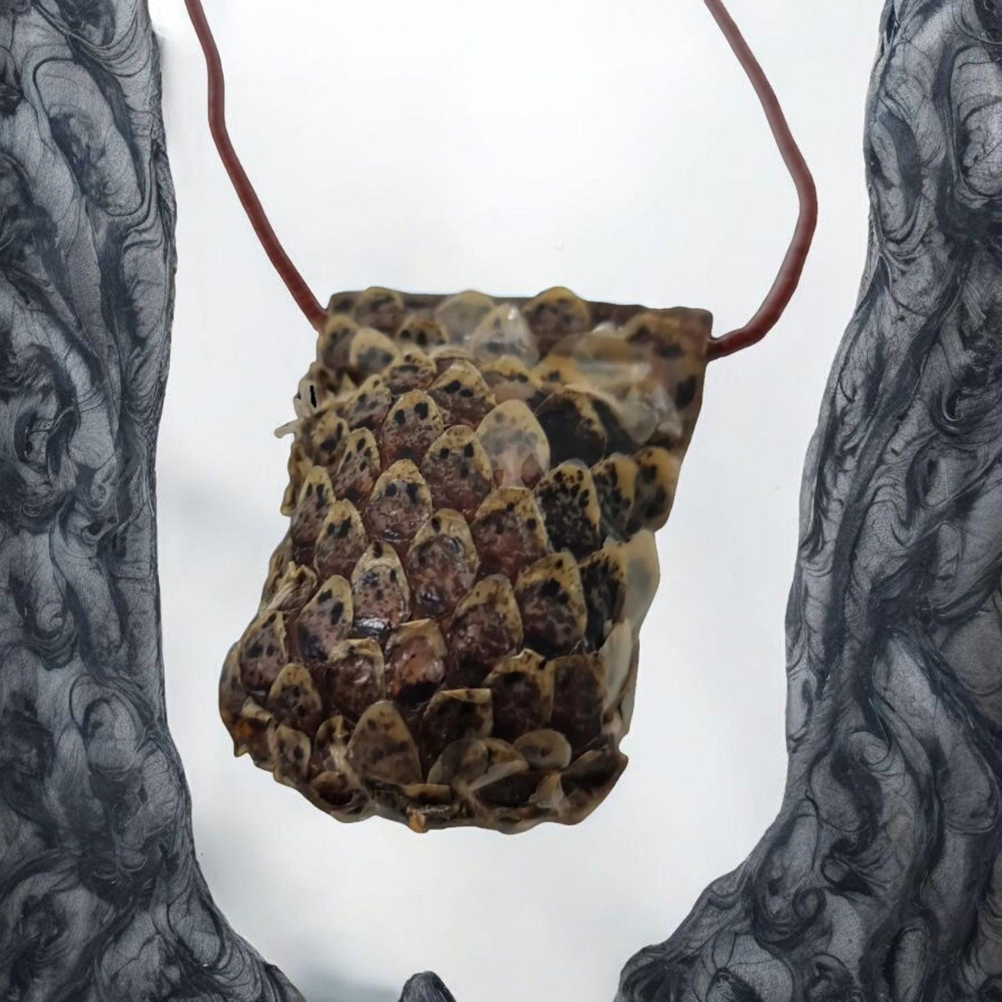 Schlangenamulett, das Frauen anzieht, Geheimnisse des afrikanischen Voodoo