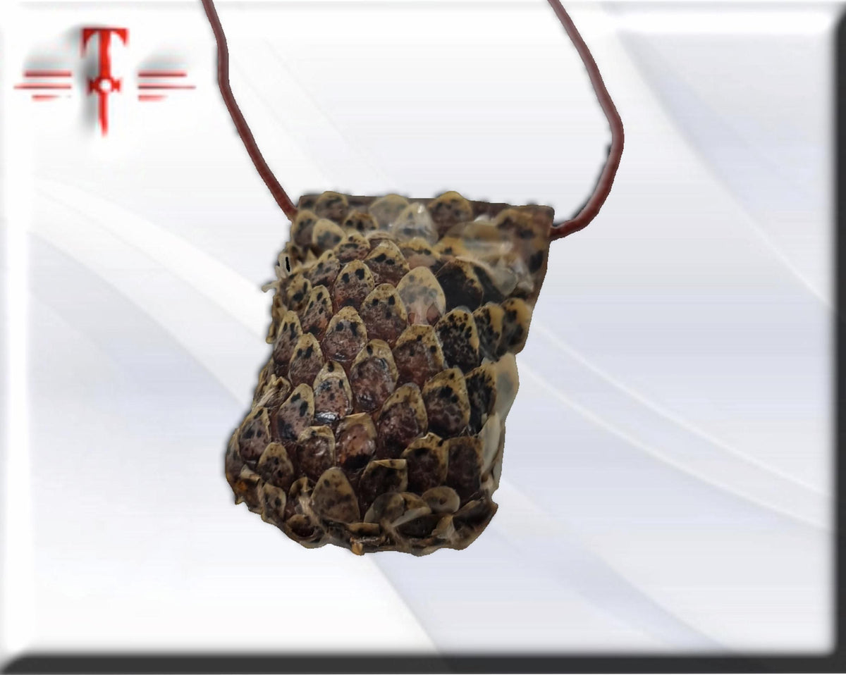 Schlangenamulett, das Frauen anzieht, Geheimnisse des afrikanischen Voodoo