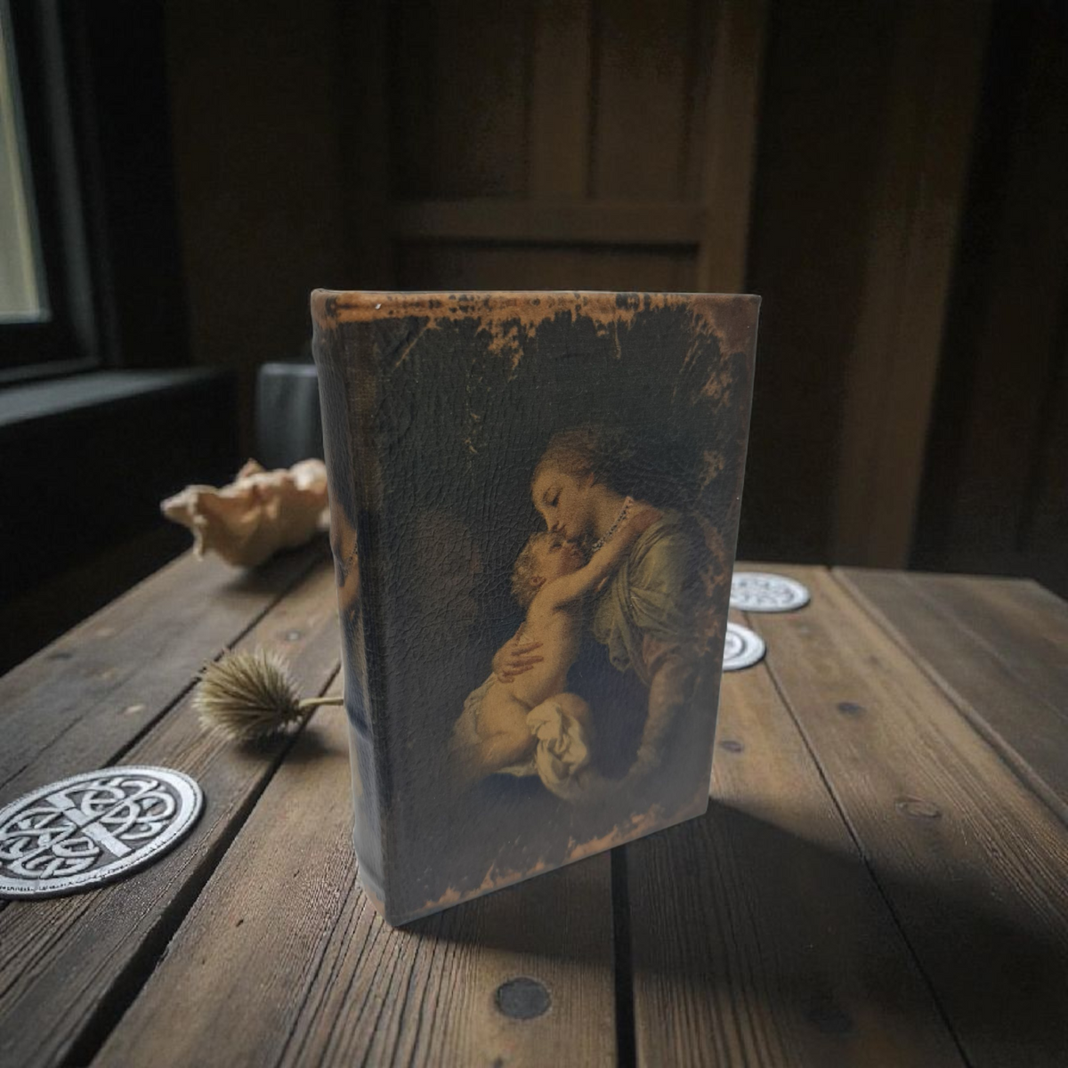 Caja con forma de libro  , Santos y Vírgenes católicos , productos Religiosos