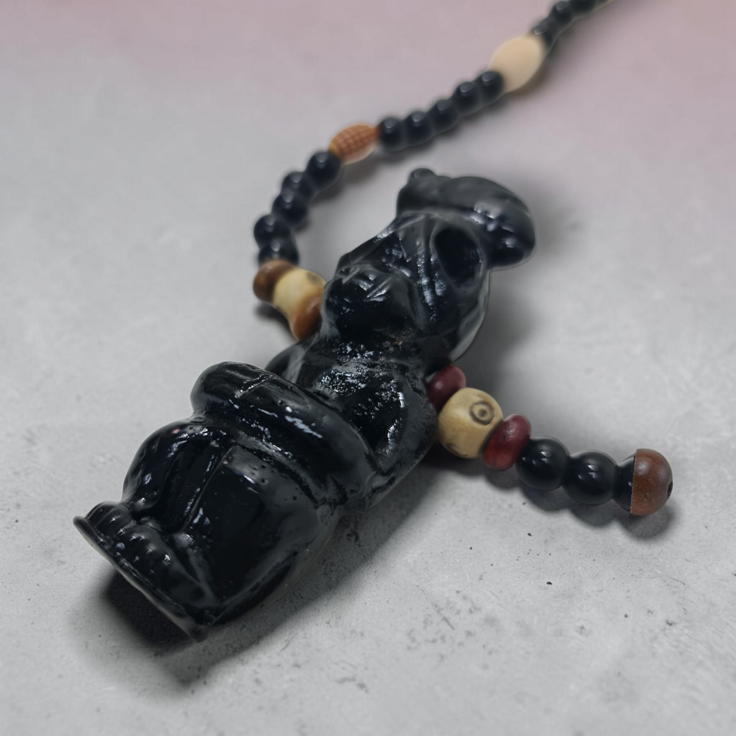 Egguns protection amulet ritualized Vodun pendant, secrets of Fon vodoun, Contact with the egguns