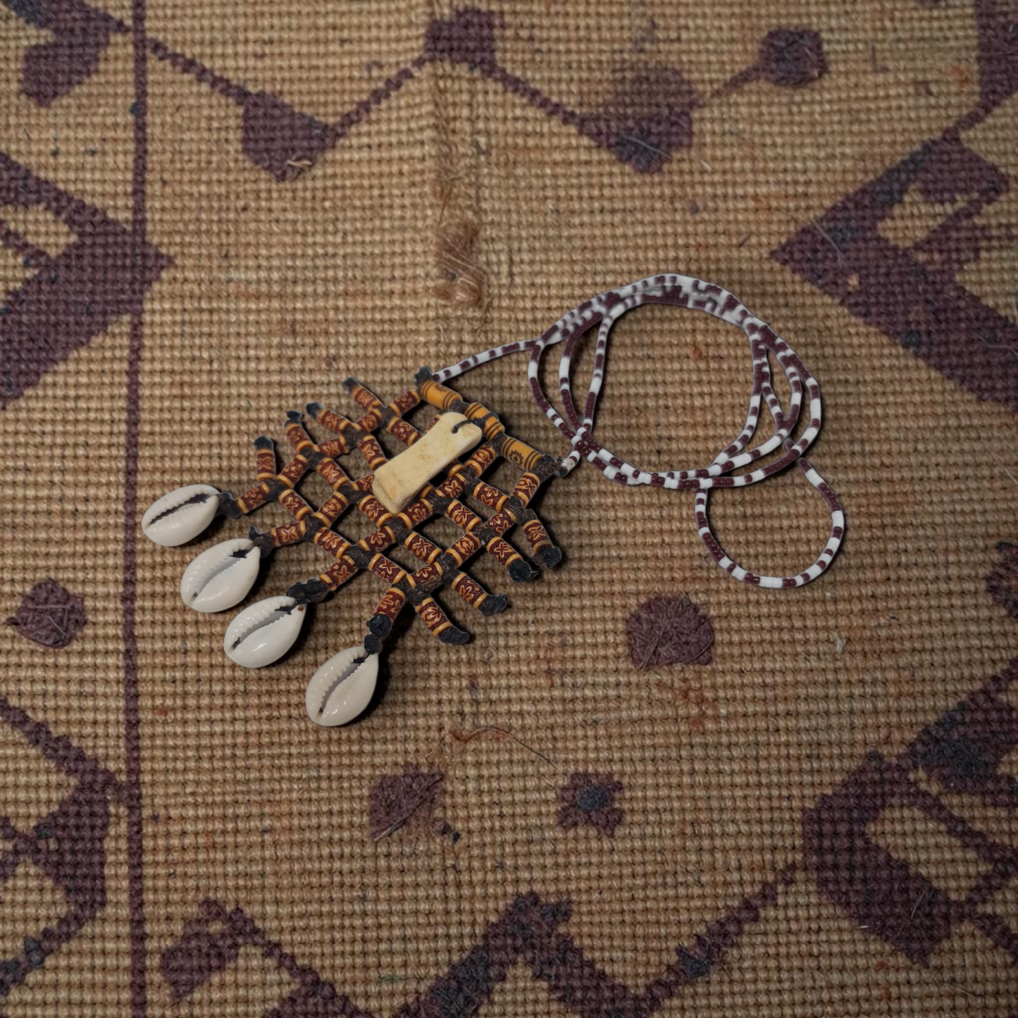 Afrikanisches Schlangenamulett, Hexereischutz, Pythontempel, Vodun-Geheimnisse, Traditionelle afrikanische Kunst