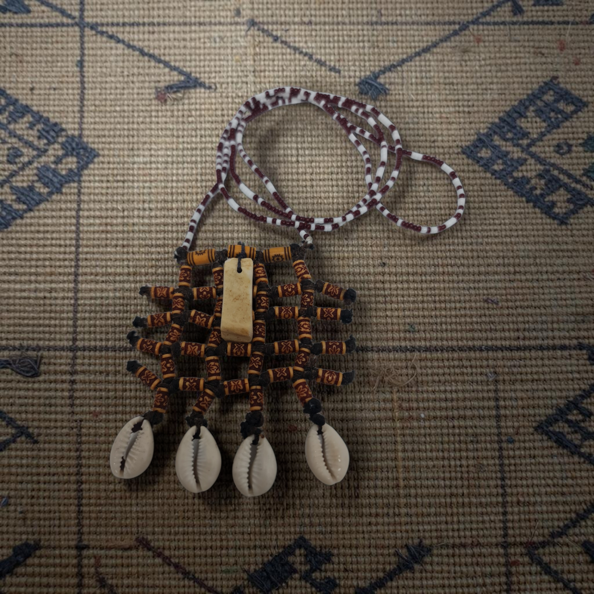 Afrikanisches Schlangenamulett, Hexereischutz, Pythontempel, Vodun-Geheimnisse, Traditionelle afrikanische Kunst