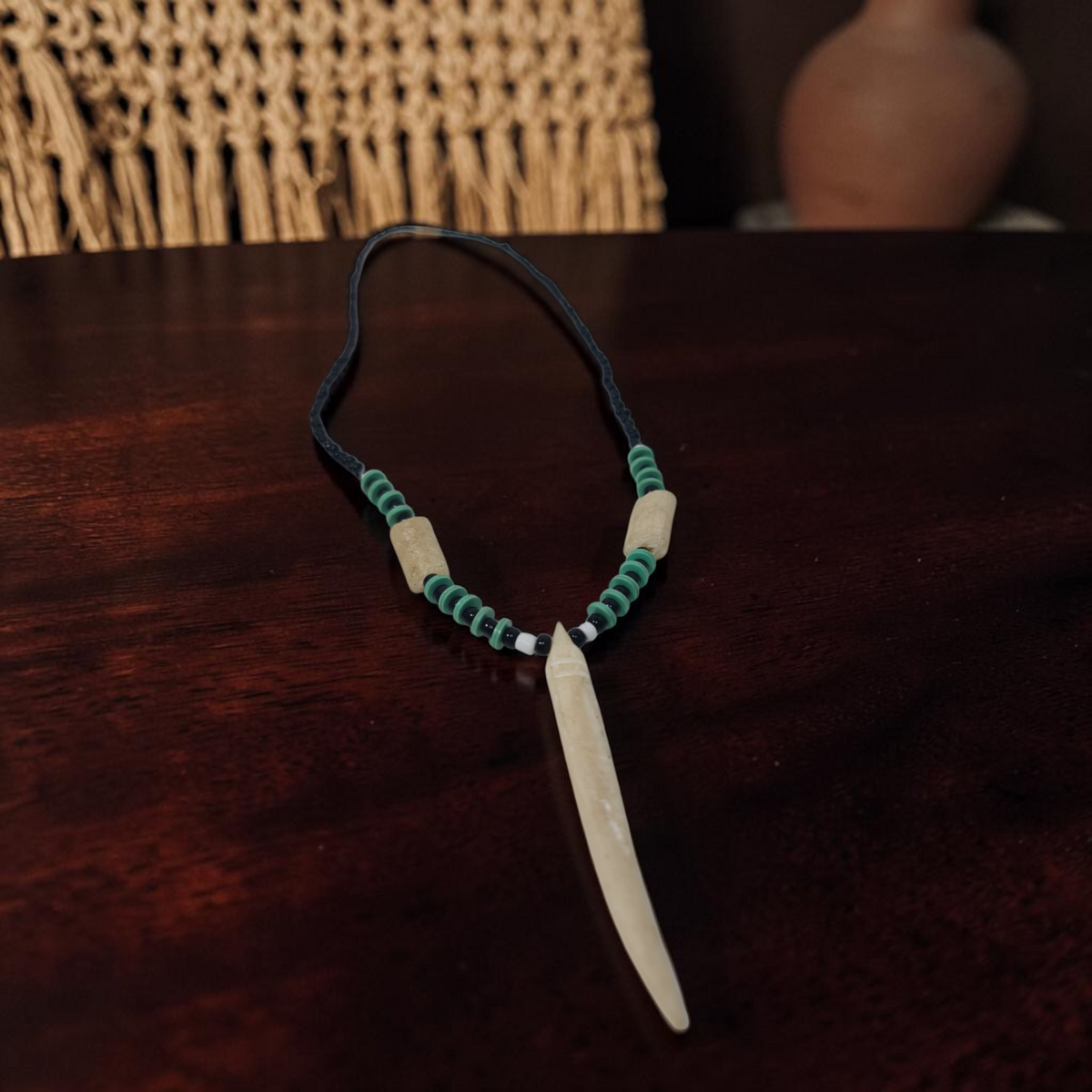 Colgante africano de hueso suerte , dinero , Original from Benín Protection , amuleto