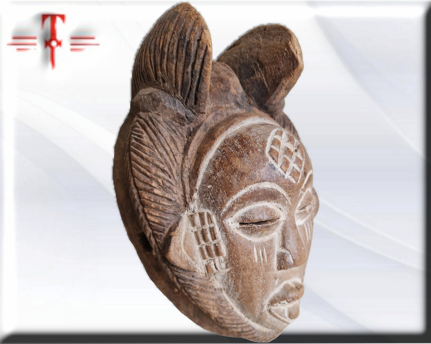 Ethnische Maske der Punu (afrikanische Kunst aus Gabun) Ethnische Maske der Punu (afrikanische Kunst aus Gabun)