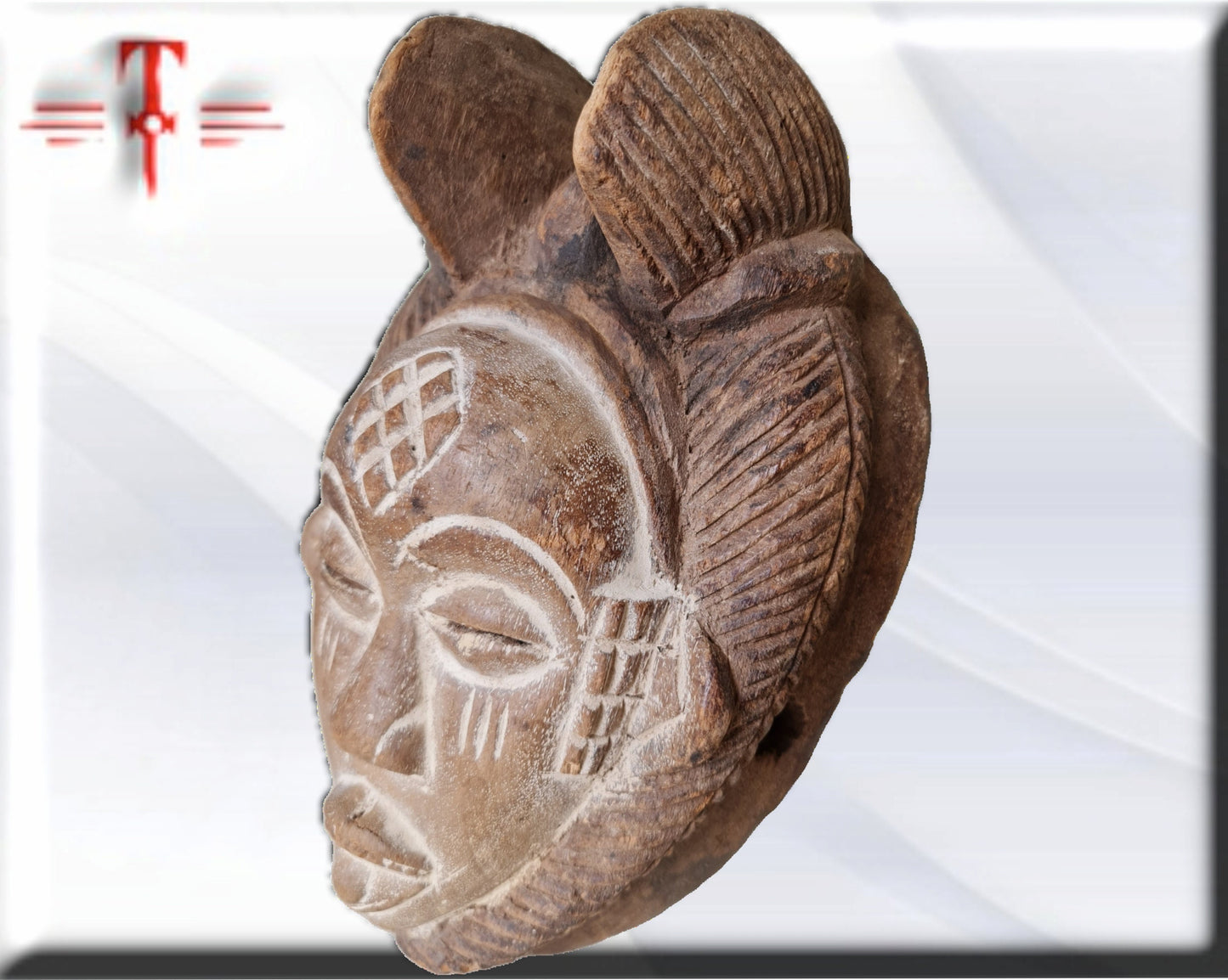 Ethnische Maske der Punu (afrikanische Kunst aus Gabun) Ethnische Maske der Punu (afrikanische Kunst aus Gabun)