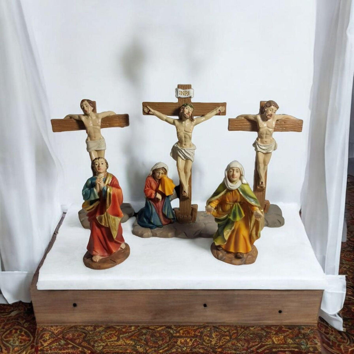 Jesus unter Dieben. Katholische Heilige und Jungfrauen, Religiöse Produkte,