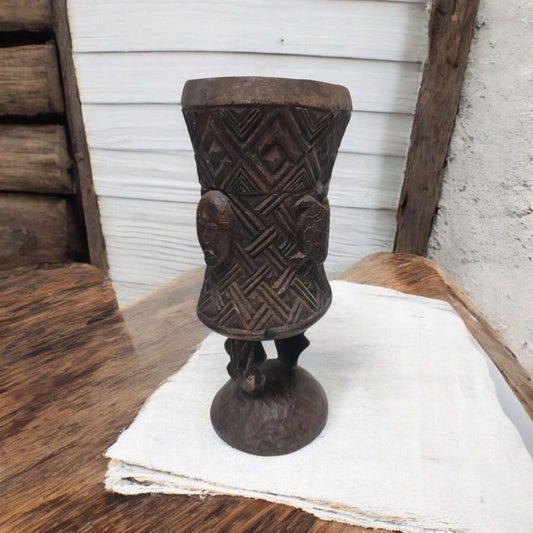 Deko-Kunst Geschnitzter Krug, afrikanische Kunst, Vintage, handgefertigt