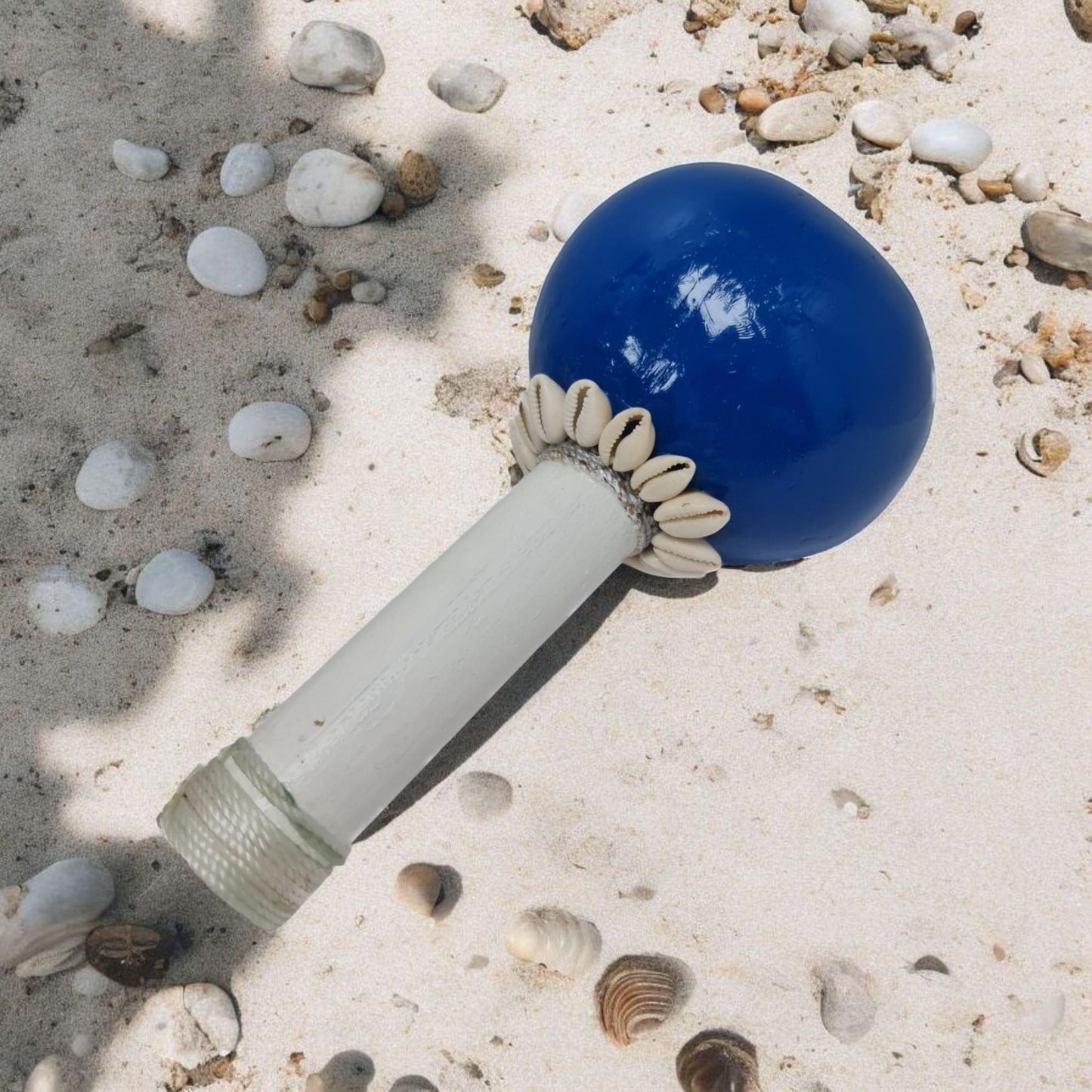 Maraca für die Orisha Yemaya, Göttin der Meere, Santeria-Instrumente