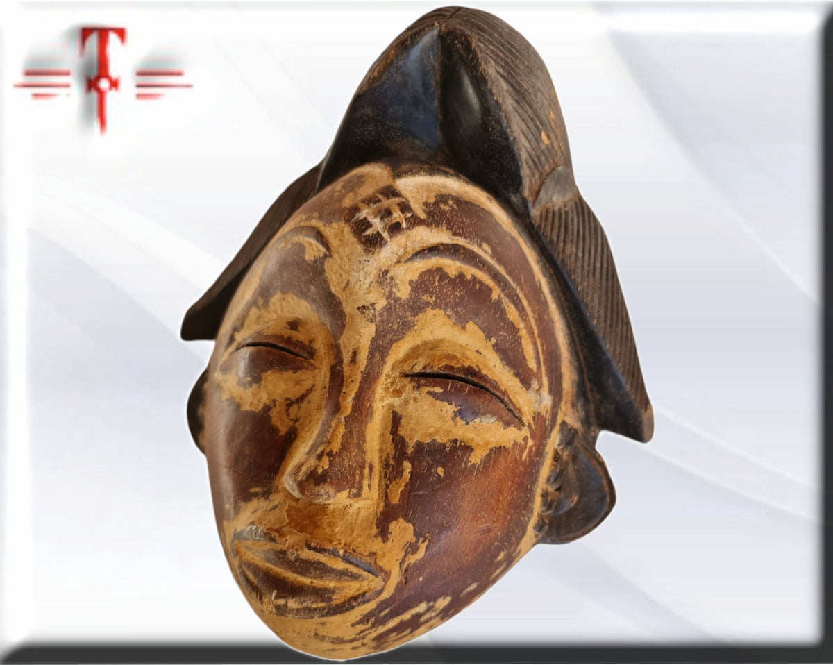 Ethnische Maske der Punu (afrikanische Kunst aus Gabun) Ethnische Maske der Punu (afrikanische Kunst aus Gabun)