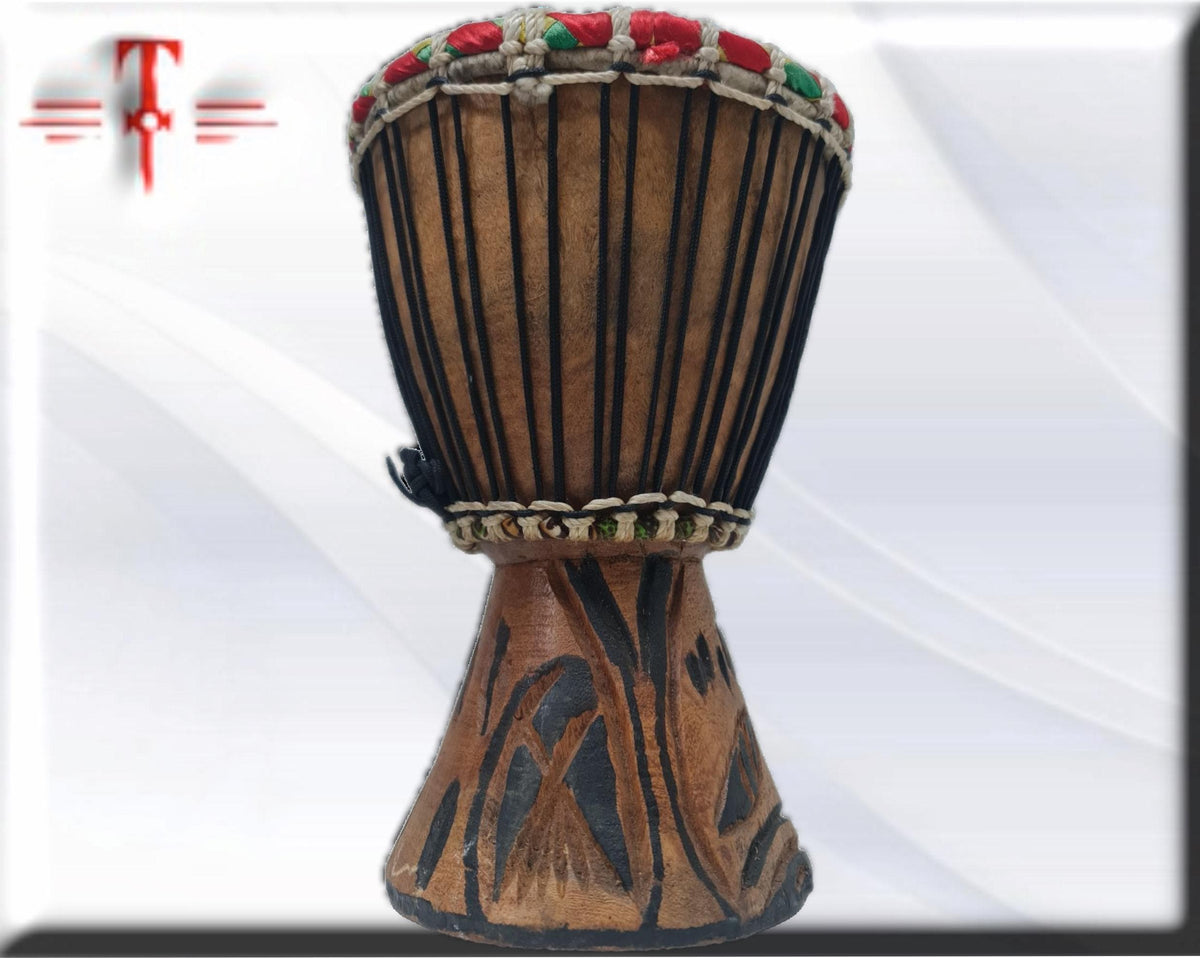 Djambe africano hechas a mano, instrumento musical , arte africano