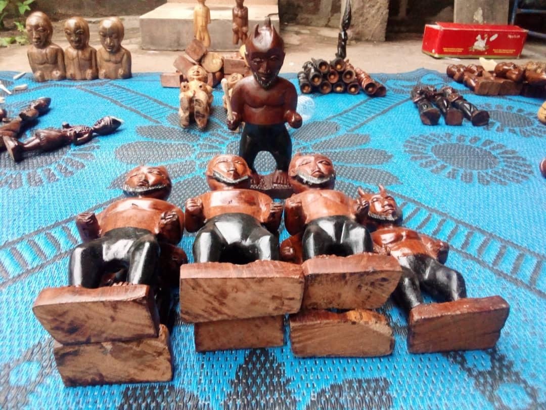 Muñeco aboran  madera  abita - santería , yoruba, lucumí