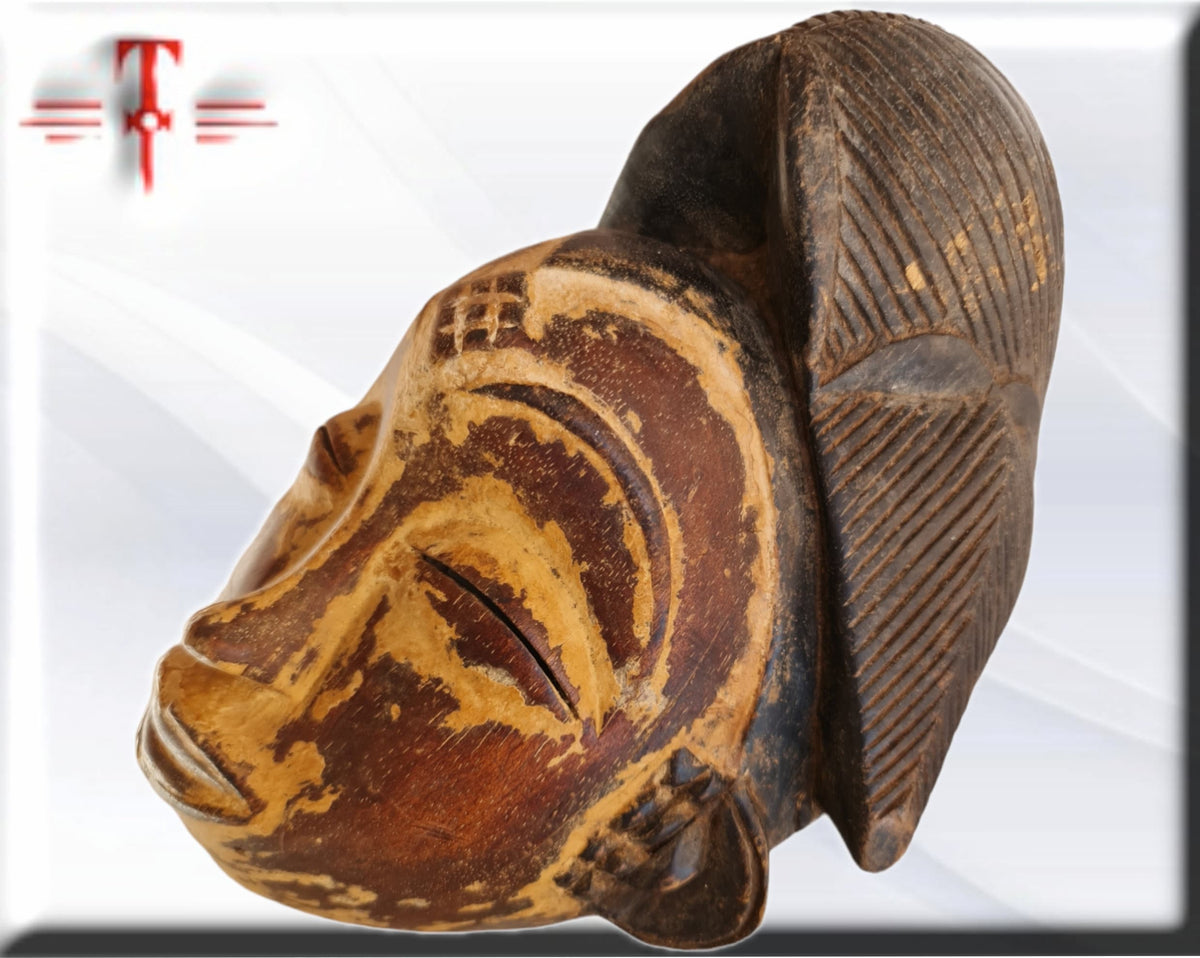 Ethnische Maske der Punu (afrikanische Kunst aus Gabun) Ethnische Maske der Punu (afrikanische Kunst aus Gabun)