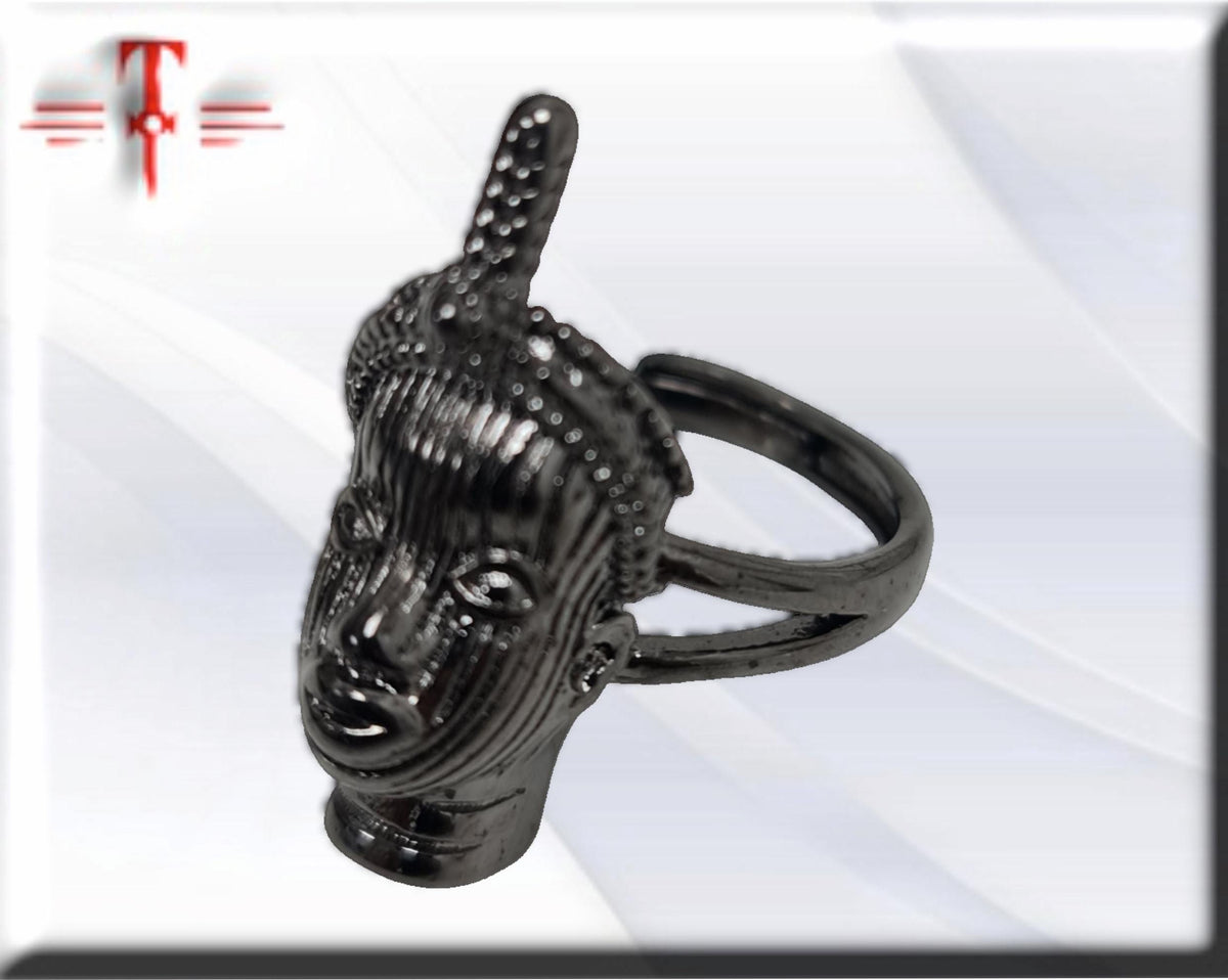 Anillo con el Busto de Ifá , hecho en exclusiva para Spotencias