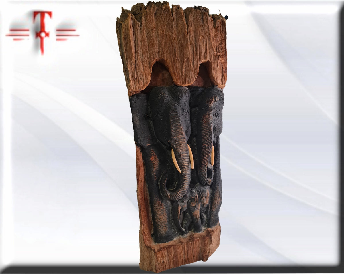 Antigua Talla de madera con Familia de elefantes