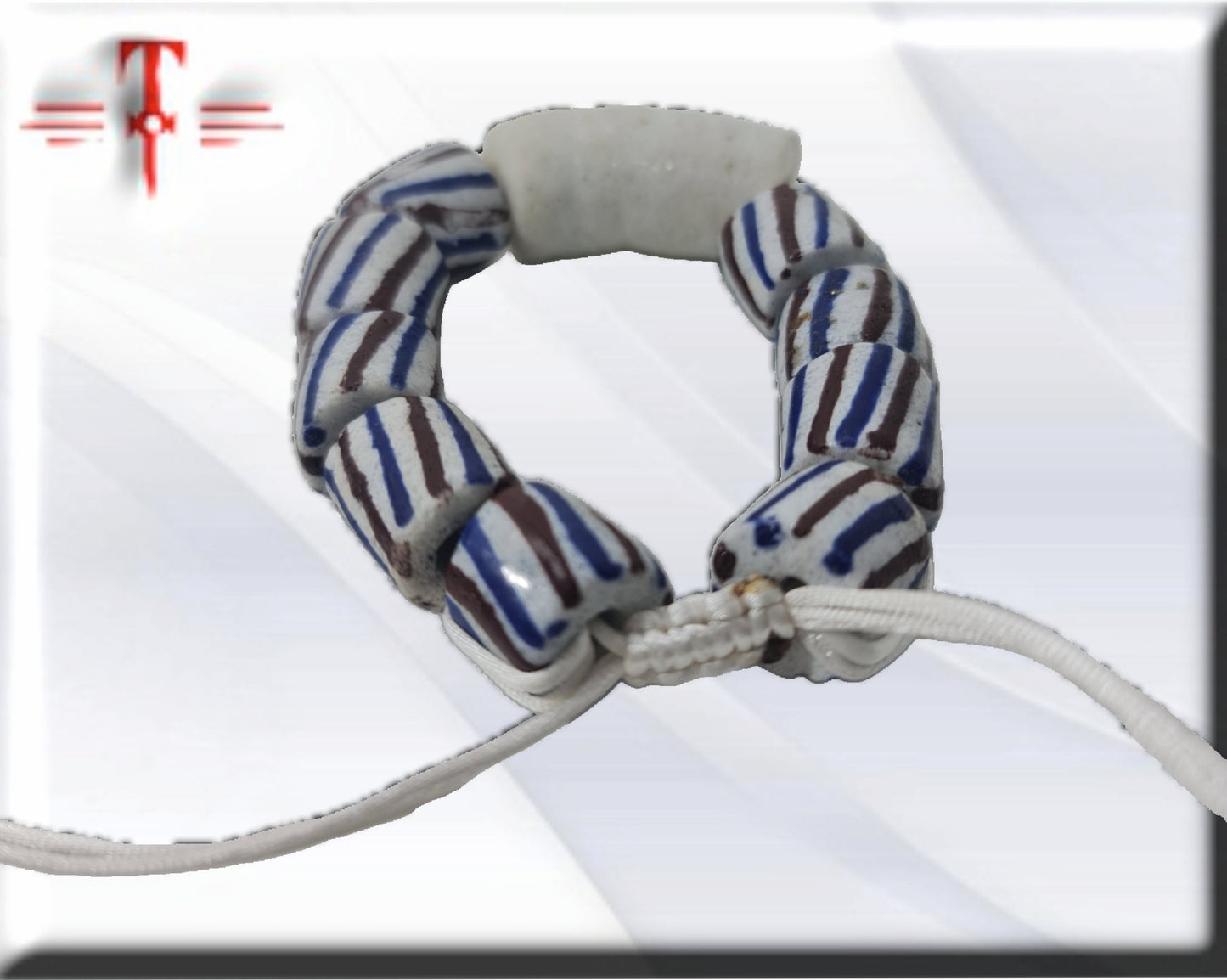 Brazalete de Vodun Aholu  , Olokun , secretos del vodoun Fon  de Benín