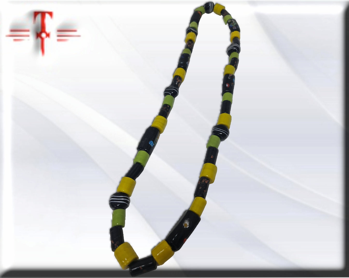 collar de cuentas africanas , cultura tradicional  , arte africano , Cultura religiosa