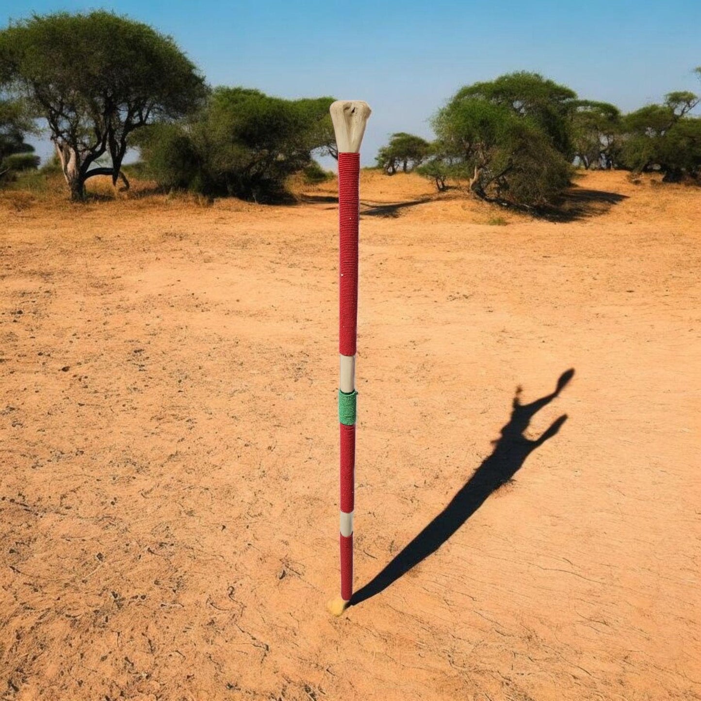 Eggun tragender Knochenstab mit Knochen- und Perlenbesatz, Santeria, Palo Mayombe, Voodoo