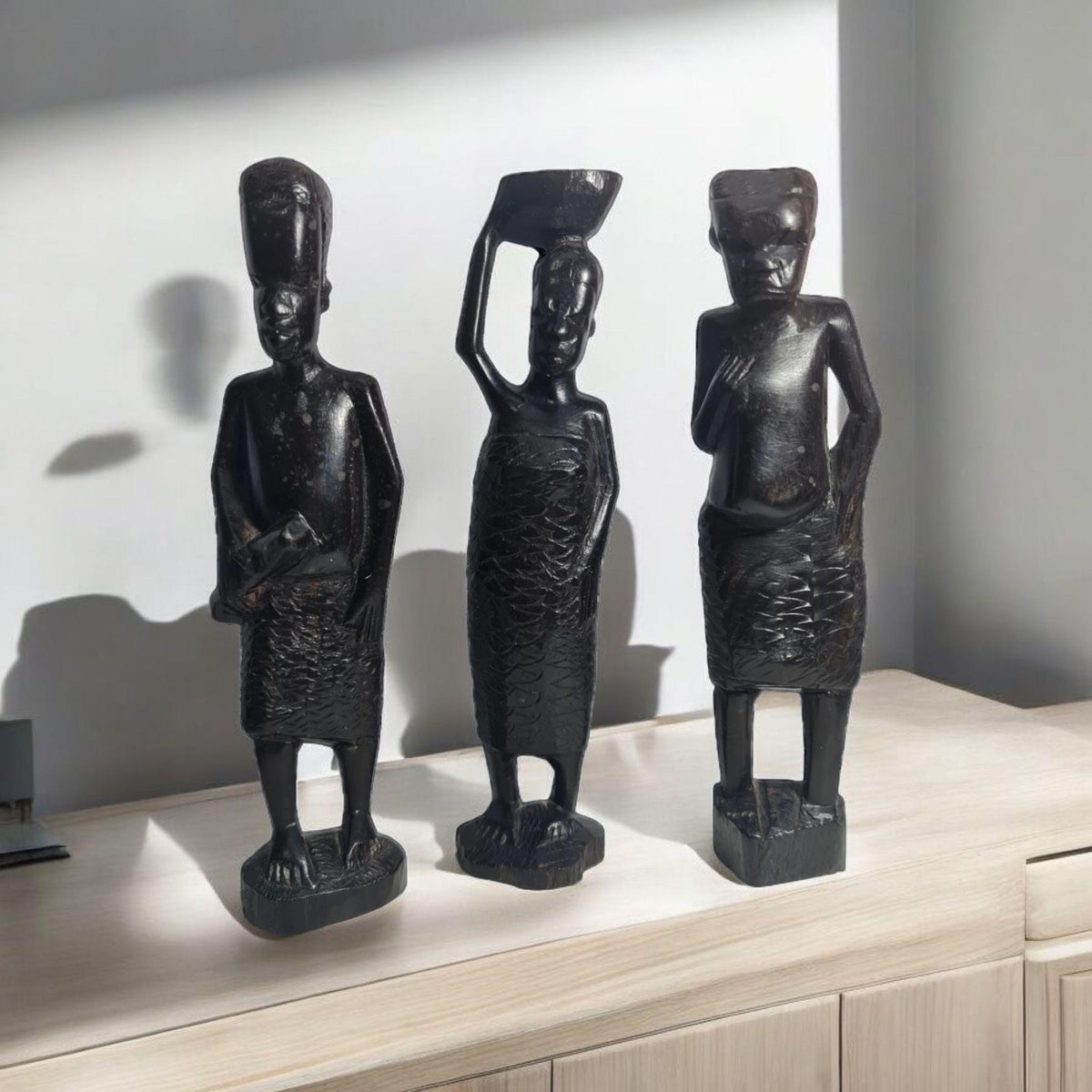 estatuillas familia africana , arte y decoración africana