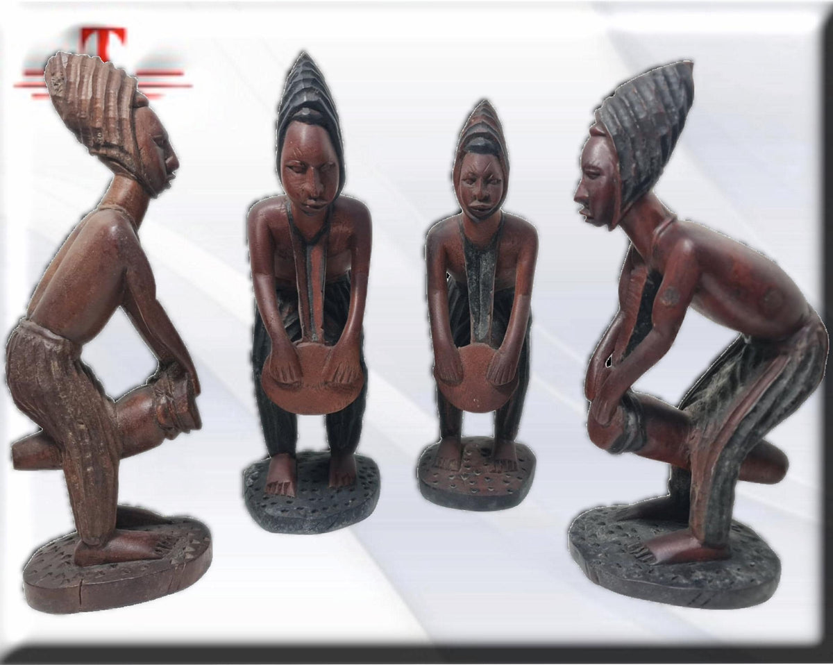 Conjunto de 4 musicos en madera hecho a mano , arte Africano , Galería de arte