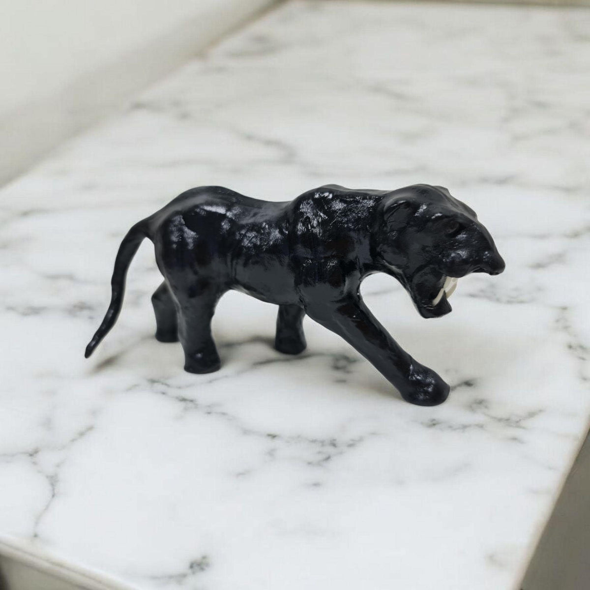 Lederleopard, Tier-Wohndekor - handgefertigtes Produkt