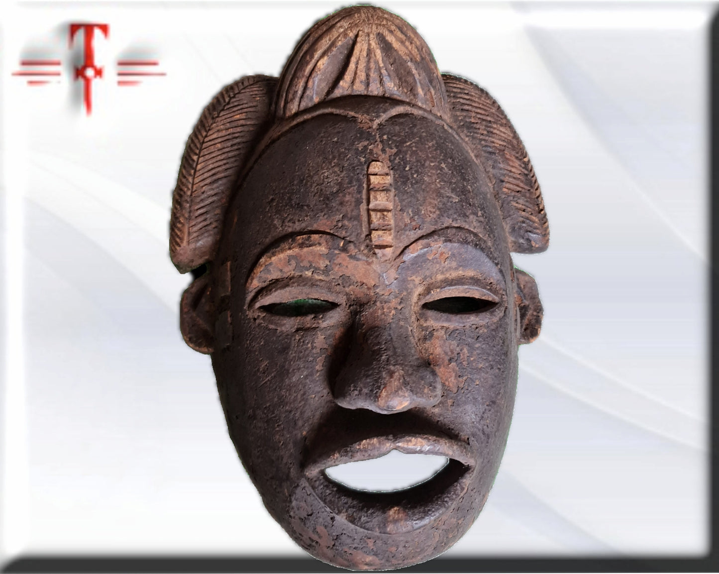 Máscara etnia Yombe ( Congo arte africano)  Yombe ethnic mask ( Congo African art)
