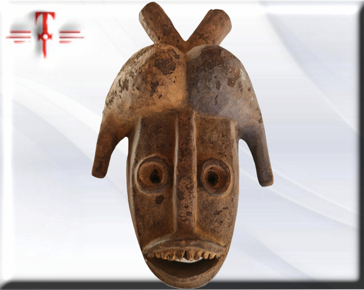 Máscara Yaca Congo . Arte africano  , Galería de arte