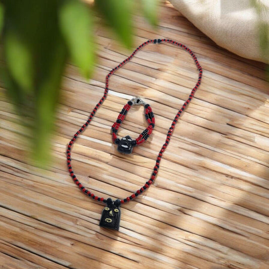 Halsketten- und Armbandpaket der Gottheit Orisha Eleguá, Santeria, Palo Mayombe und Yoruba