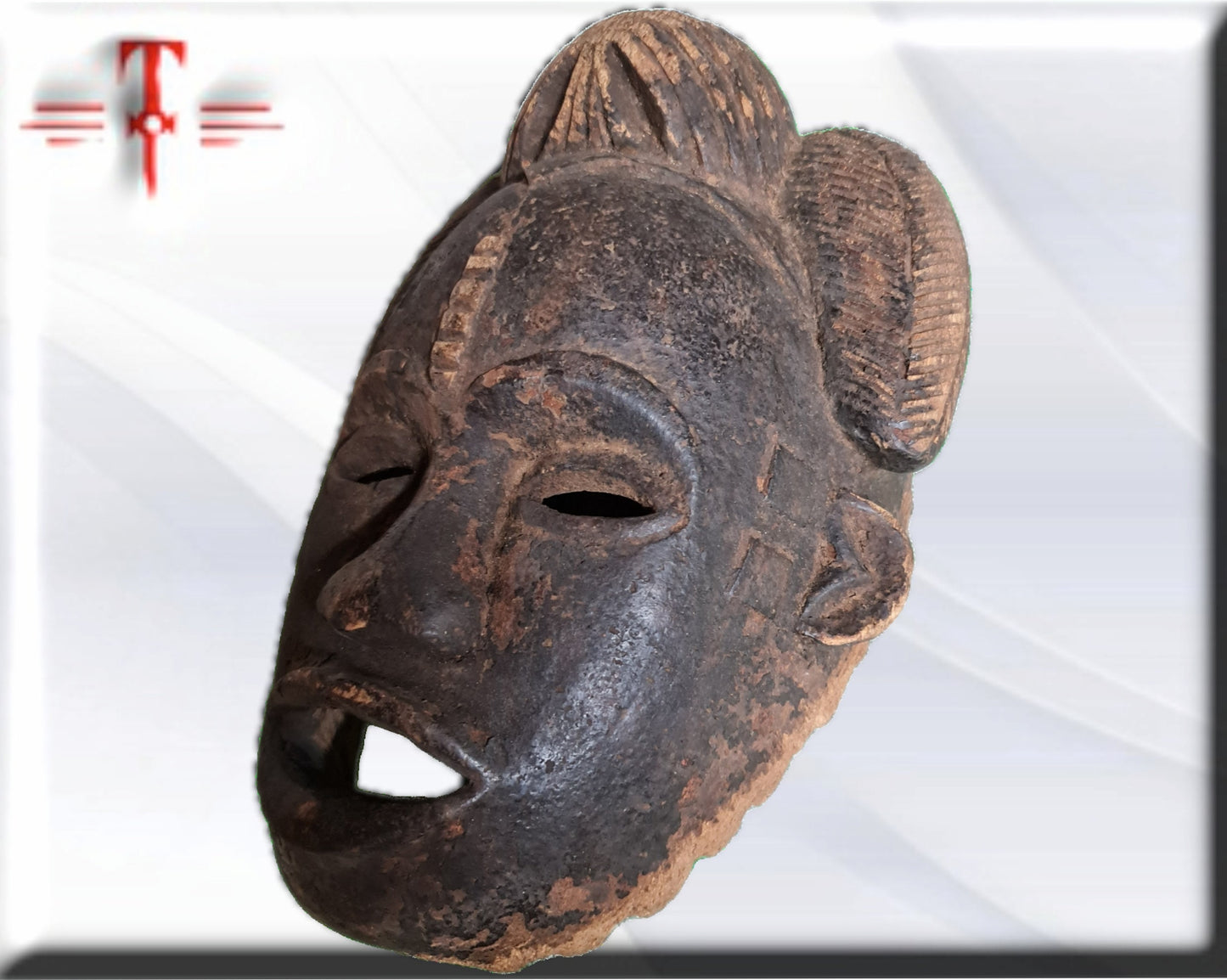 Máscara etnia Yombe ( Congo arte africano)  Yombe ethnic mask ( Congo African art)