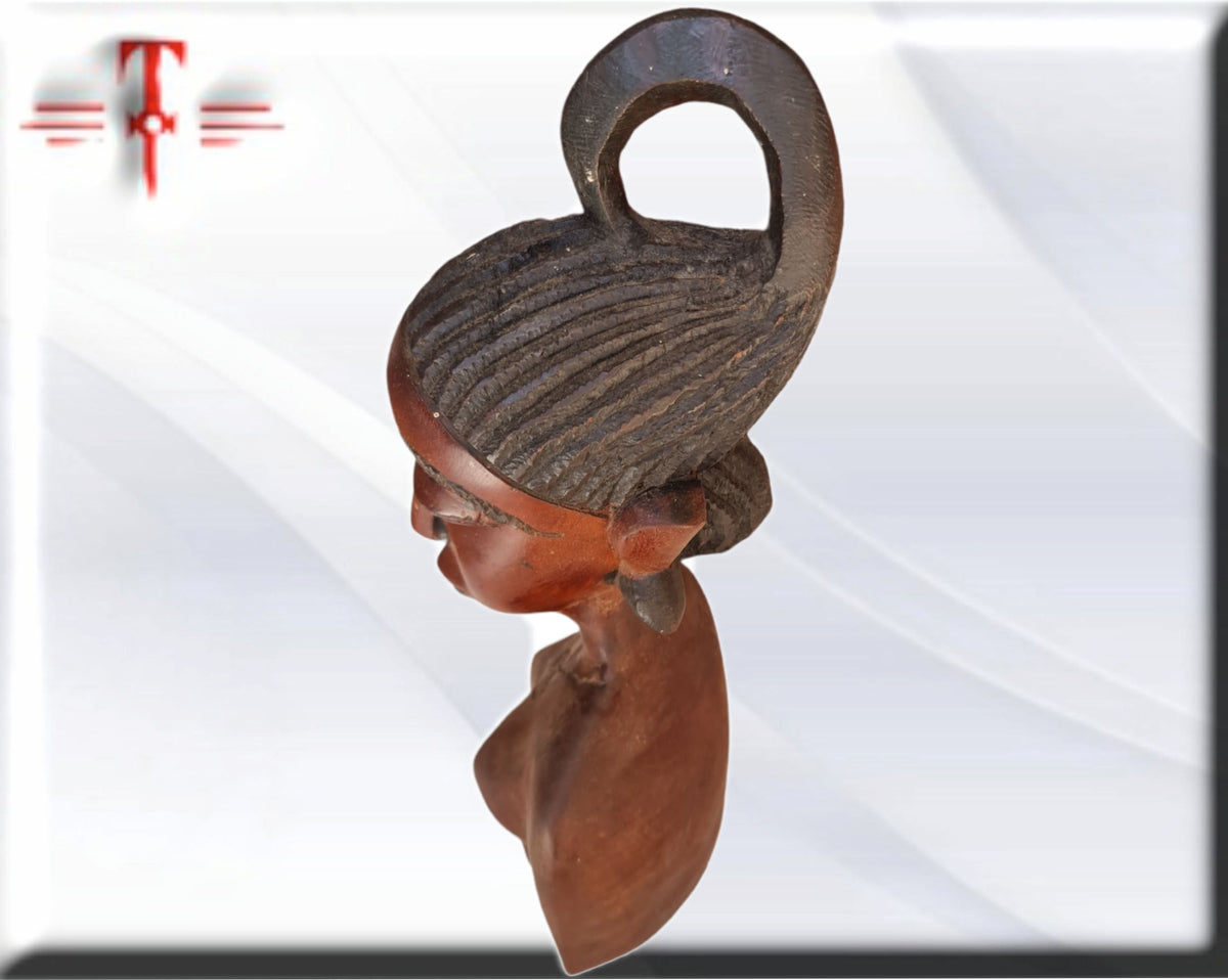 Büste einer Afrikanerin in Mali, Afrikanisches Kunsthandwerk, Afrikanische Kunst, Kunstgalerie, Antiquitäten