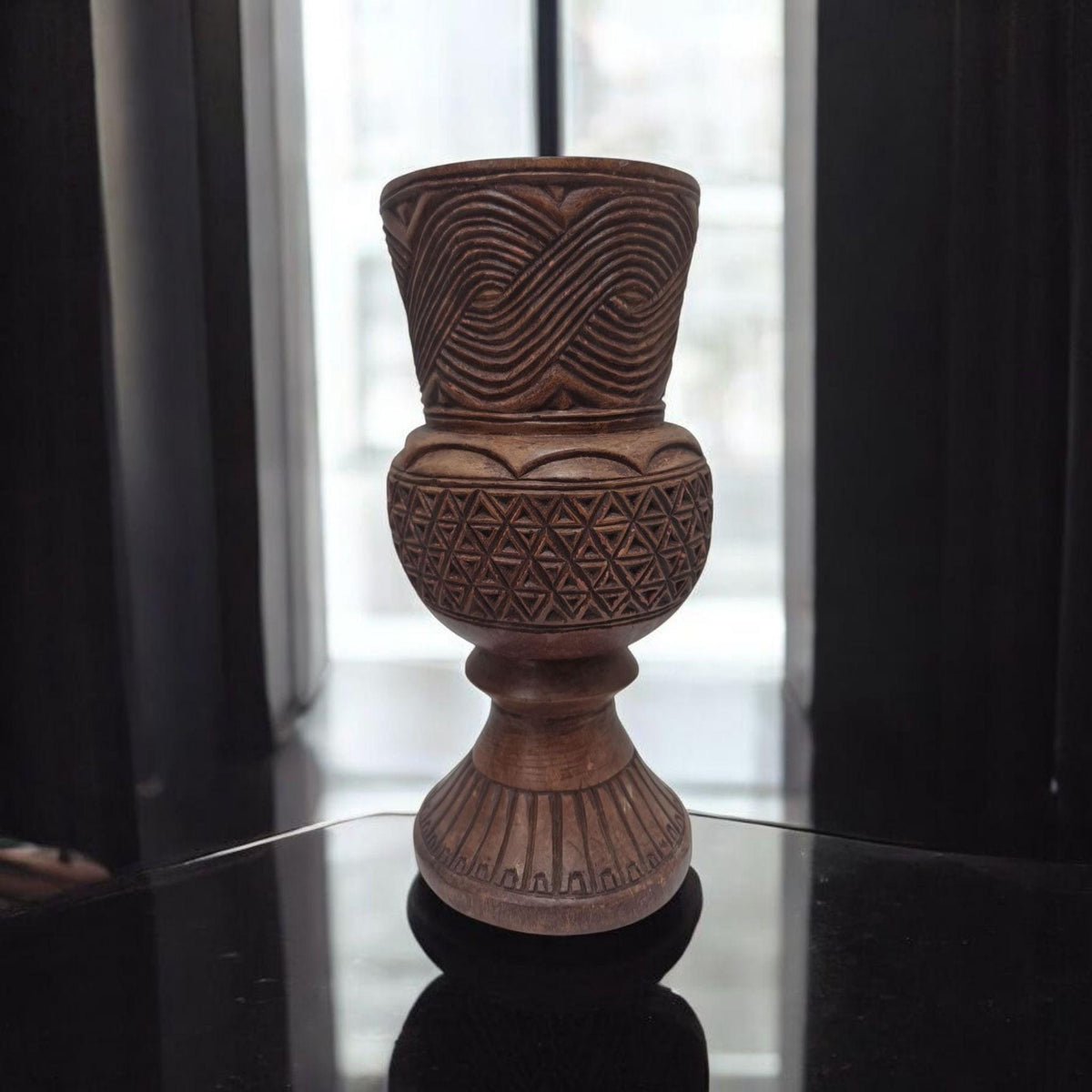 Deco art Jarra tallada   , arte Africano , Vintage , hecho a mano